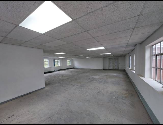 199M² OFFICE TO LET IN BRYANSTON